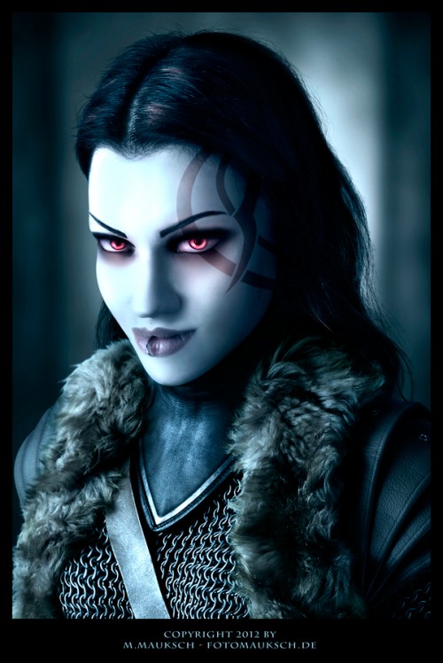 kalya_____die_woelfin_______vampire_photomanipulation_by_kargain-d4u7vwk.jpg