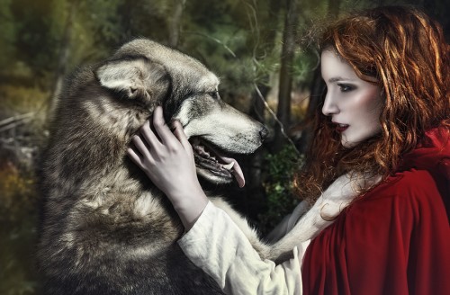 red_riding_hood_3_by_costurero_real-d3amb7v.jpg