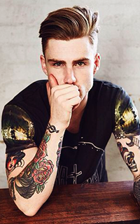 605db98c9399d54f15618bd1e6aed483--thomas-davenport-guys-with-tattoos.png