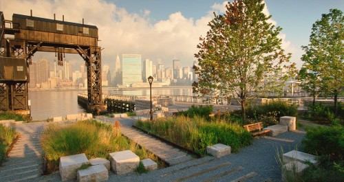 Gantry Plaza State Park Credit Thomas Balsley Associates.jpg.1200x0 q85