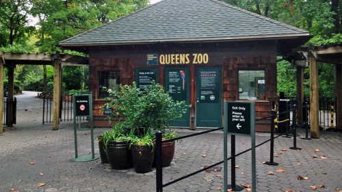 Queens-Zoo-wejscie.jpg