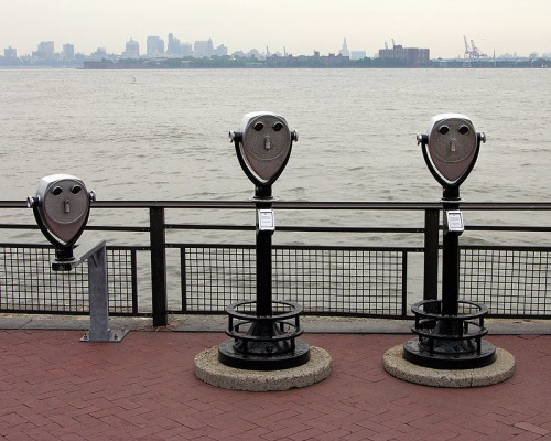 800px Liberty Island Aliens