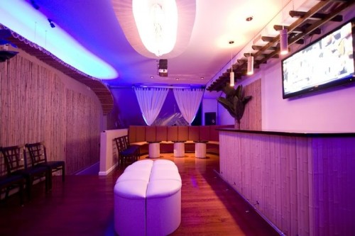 Tropix-Bar--Lounge.jpg