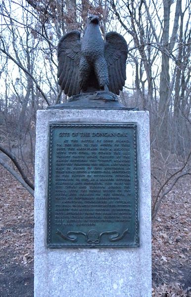 Dongan-Oak-monument.jpg