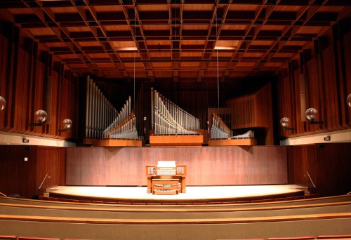 JuilliardPaulHall2002Holtkamp1.jpg