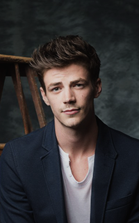 Hot-Pictures-Grant-Gustin2.png